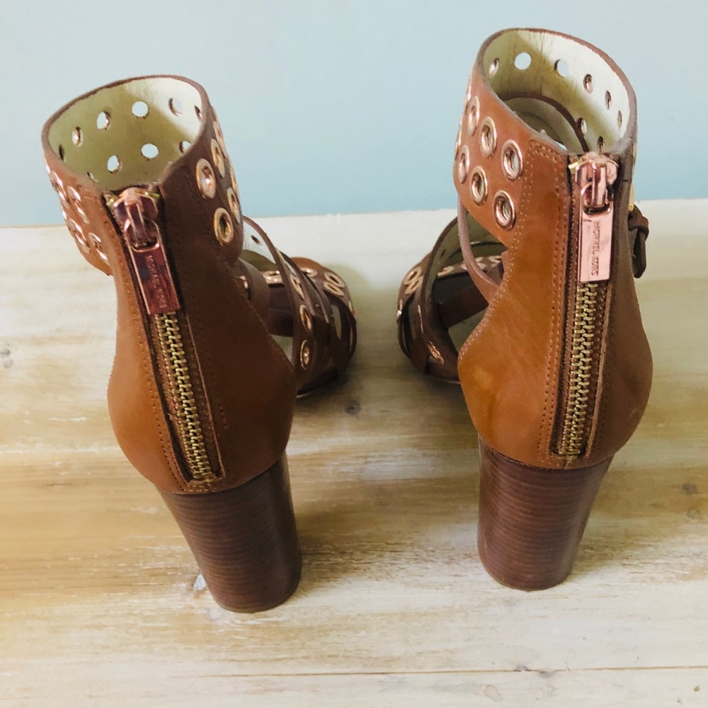 Michael Kors grommet sandals - Picture 3 of 5